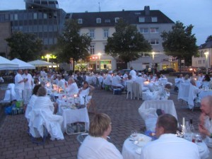 Erstes Weiße Dinner in Trier war ein voller Erfolg