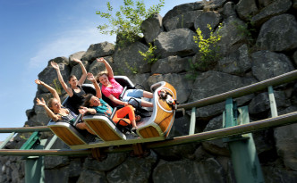 Achterbahn "Heiße Fahrt" im Wild- und Freizeitpark Klotten