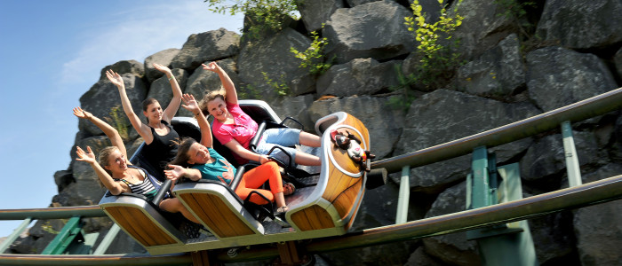 Achterbahn "Heiße Fahrt" im Wild- und Freizeitpark Klotten